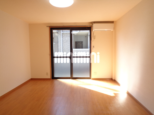 居室・リビング　２階寝室