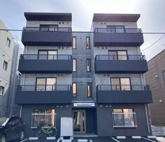 建物外観　地下東西線「南郷１３丁目」徒歩4分