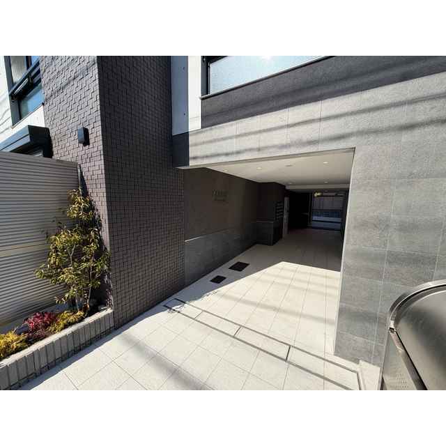 エントランス　建物の内部です