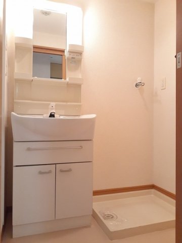 洗面設備　広い洗面スペース