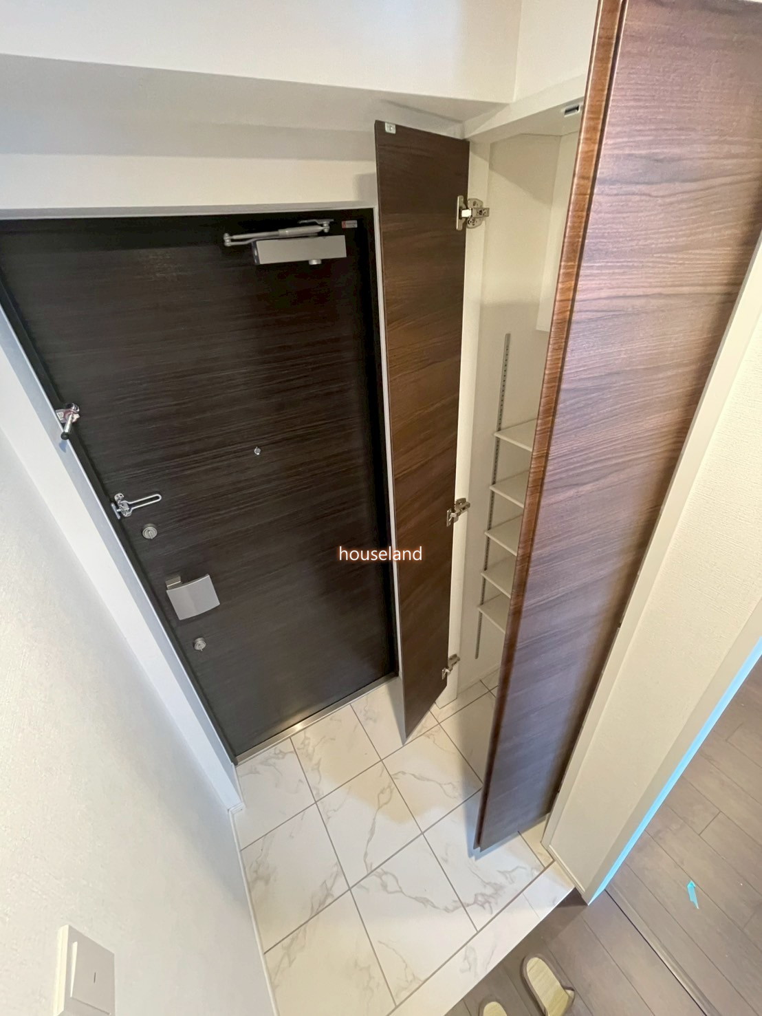 玄関　別号室参照