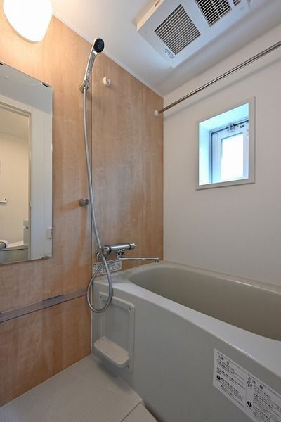 バス・シャワールーム　※全て別号室のお写真。内装等参考にしてください。