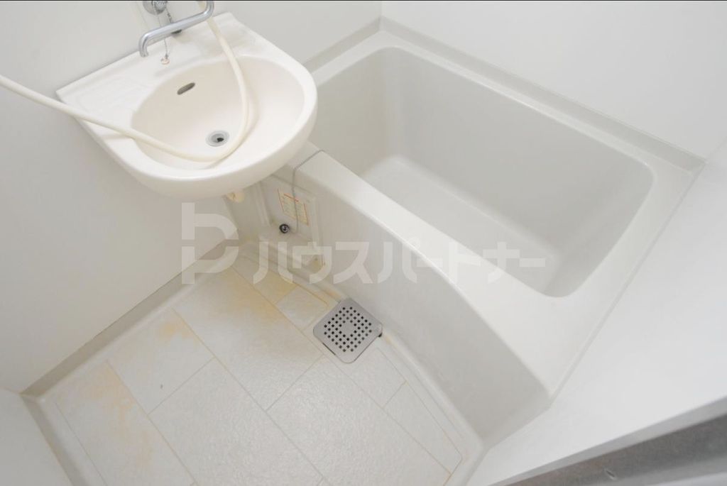 バス・シャワールーム　リフォーム中です。