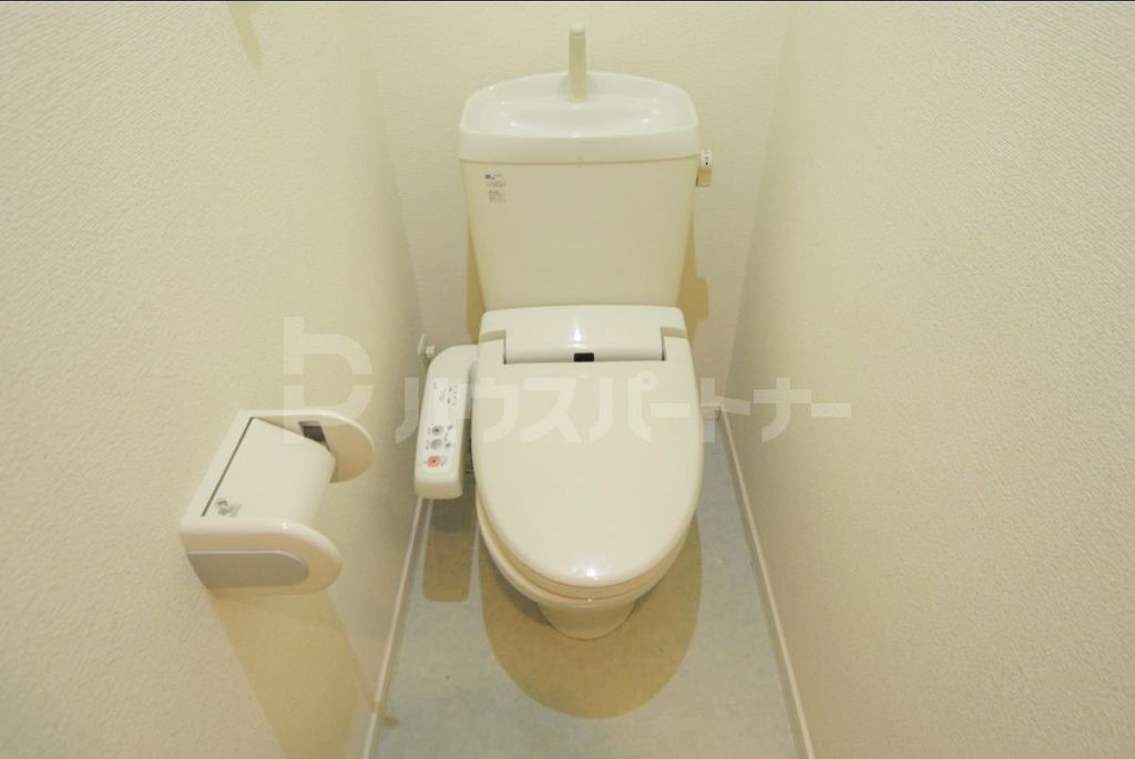 トイレ　リフォーム中です。