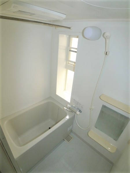 バス・シャワールーム　別室同タイプ参考写真