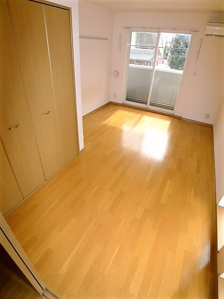 居室・リビング　別室同タイプ参考写真