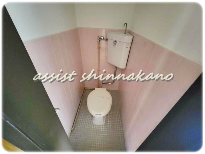 トイレ　別号室の参考写真です