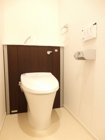 トイレ　写真は別のお部屋です。