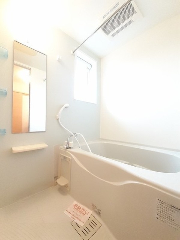 バス・シャワールーム　図面と現状に相違がある場合には現状を優先