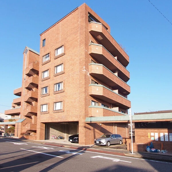 建物外観　オートロック　宅配BOX　セキュリティ充実