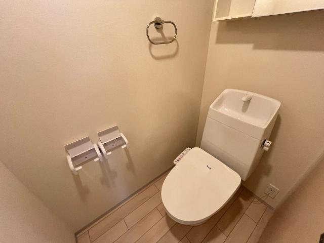 トイレ　トイレ