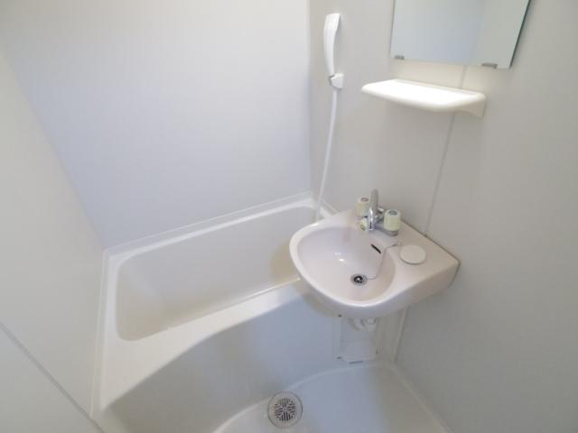 バス・シャワールーム　日々の暮らしに欠かせないお風呂です