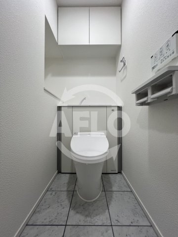 トイレ　リーガル西長堀II　トイレ