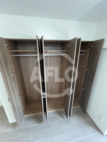 収納　リーガル西長堀II　クローゼット