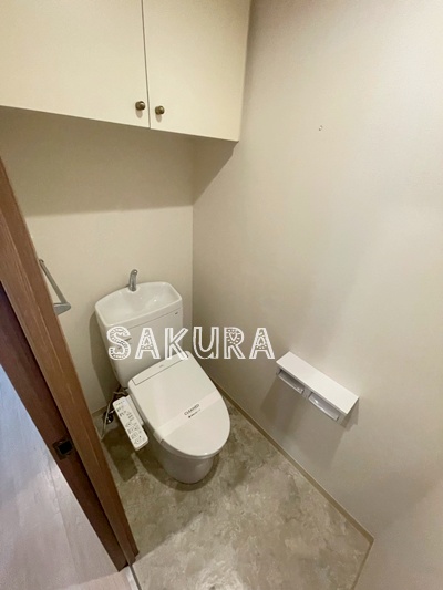 トイレ　嬉しい温水洗浄便座♪