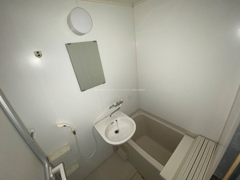 バス・シャワールーム　※写真は別部屋となります。