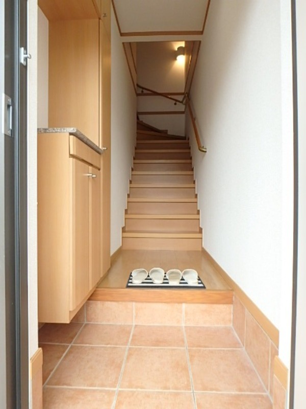 玄関　図面と現状に相違がある場合には現状を優先