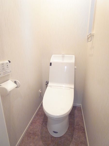 トイレ　落ち着いたトイレです