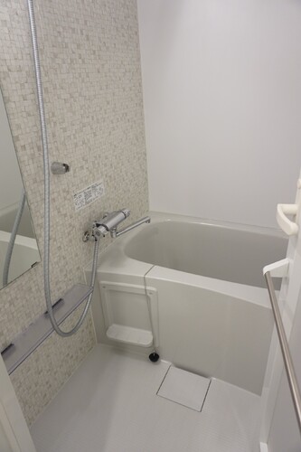 バス・シャワールーム　浴室　※2021年3月撮影