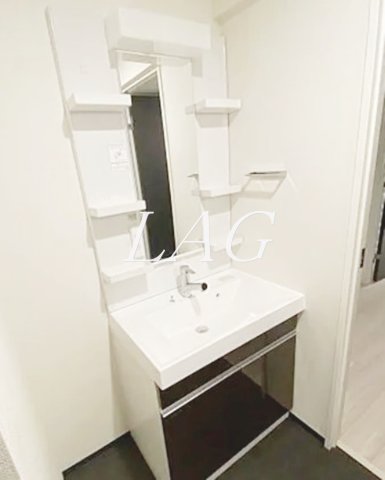 洗面設備　独立洗面台です。