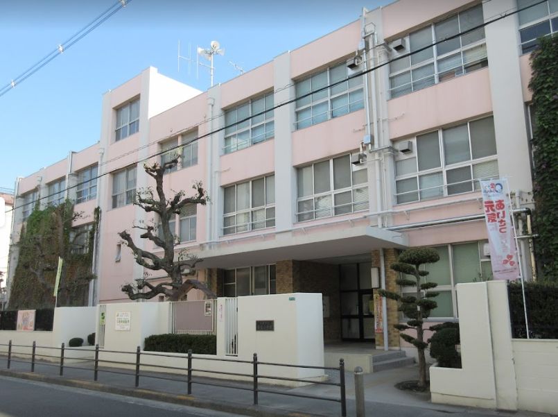 小学校　宝栄小学校（小学校）まで610m