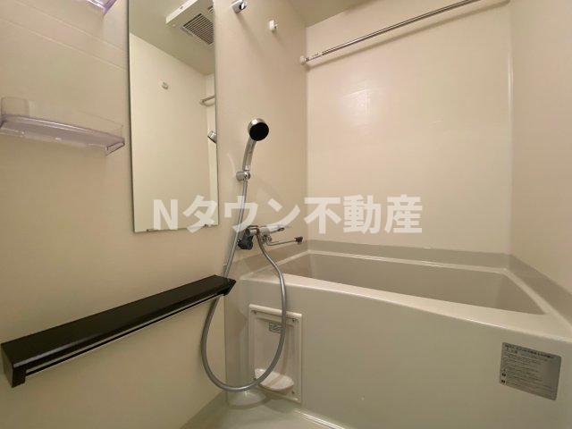 バス・シャワールーム　ゆったり過ごせるお風呂です