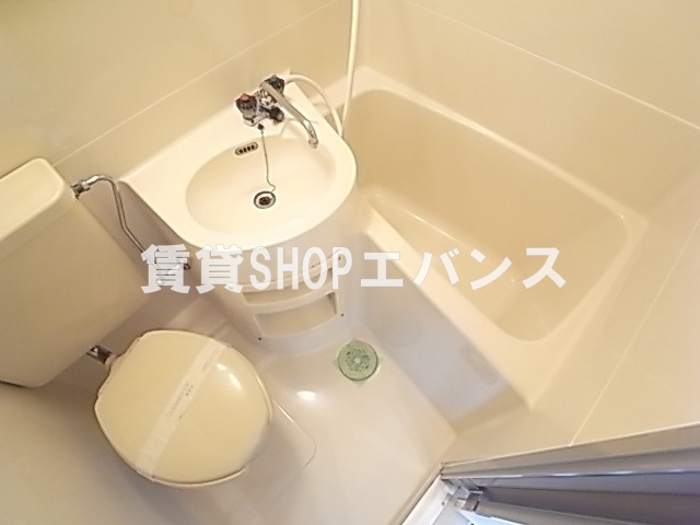 バス・シャワールーム　日々の疲れを癒すお風呂付です