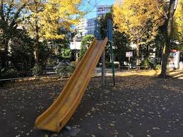 公園　幡ヶ谷第一公園（公園）まで869m