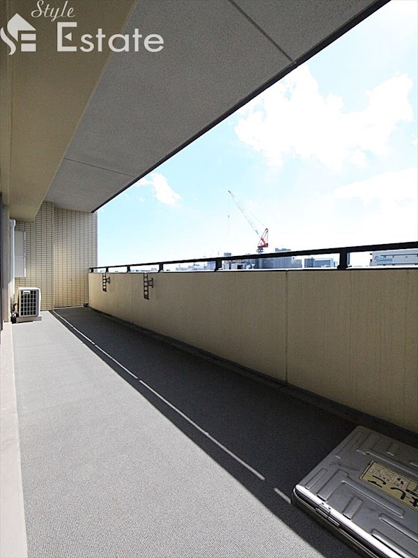 バルコニー　バルコニー