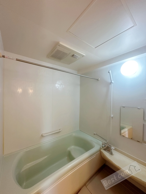 バス・シャワールーム　追い焚き付で寒い日も温まります♪