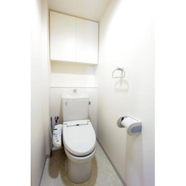 トイレ　※写真は同タイプ住戸です。