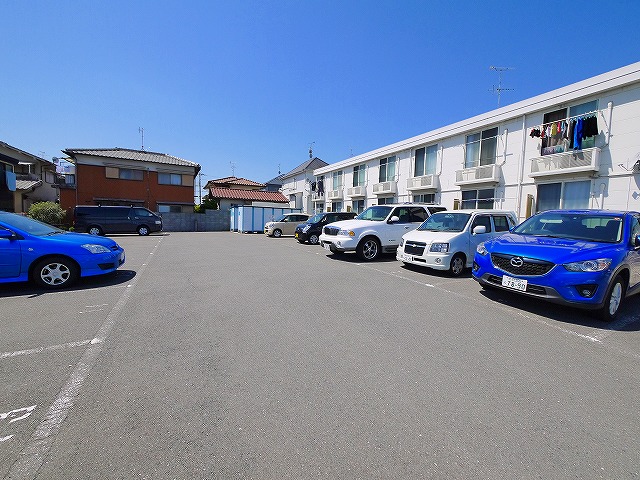 駐車場　駐車場があります
