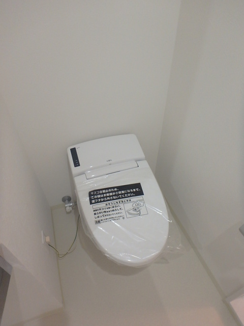 トイレ　シンプルなトイレで快適な事間違い無しですね