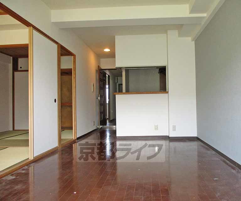 居室・リビング　広いお部屋です