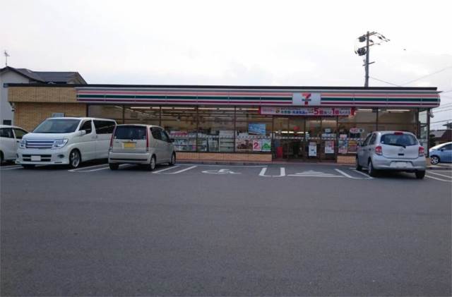 コンビニ　セブンイレブン 福岡塩浜1丁目店（コンビニ）まで537m