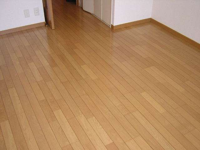 居室・リビング　室内