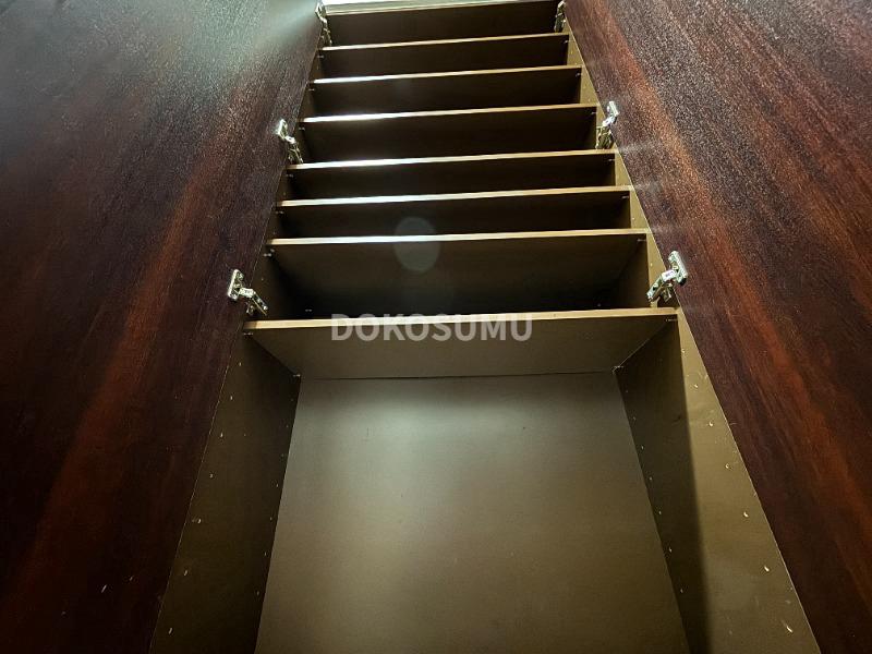 玄関　住まいの顔として相応しい、気品とゆとりのあるエントランス。