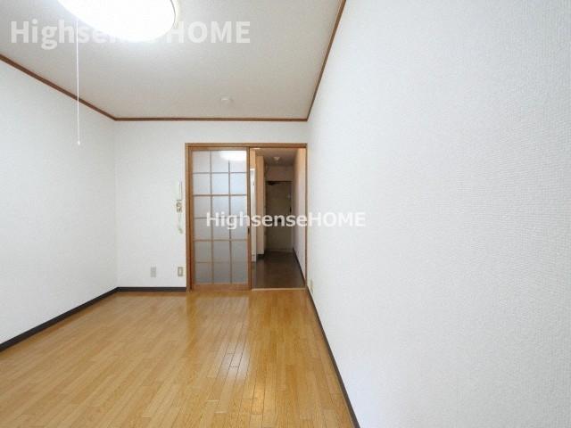 居室・リビング　使いやすい居間です