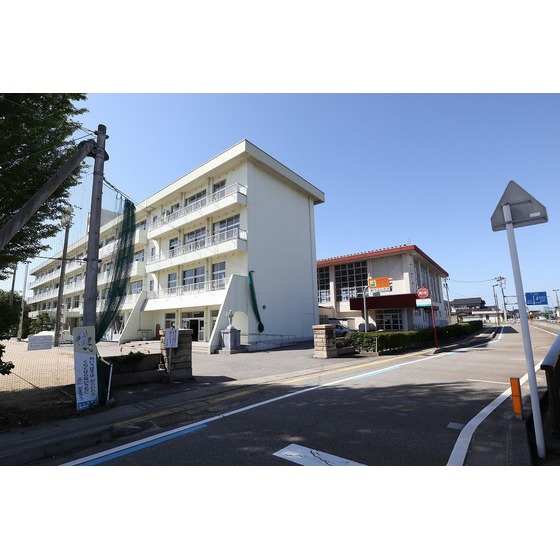 小学校　桜谷小学校（小学校）まで1200m