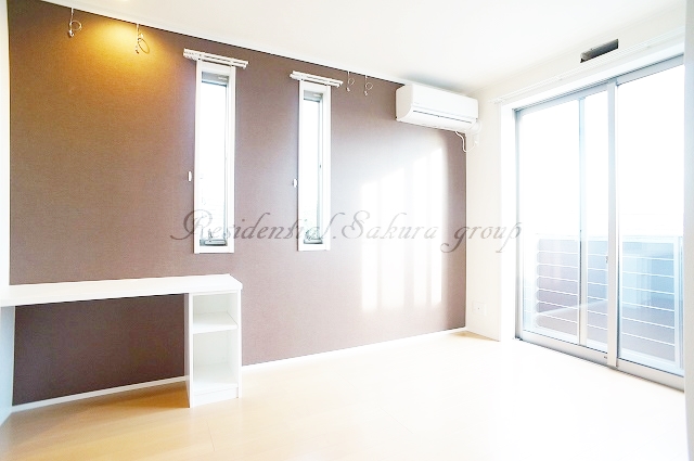 居室・リビング　使いやすい形の為、レイアウトを楽しめます♪