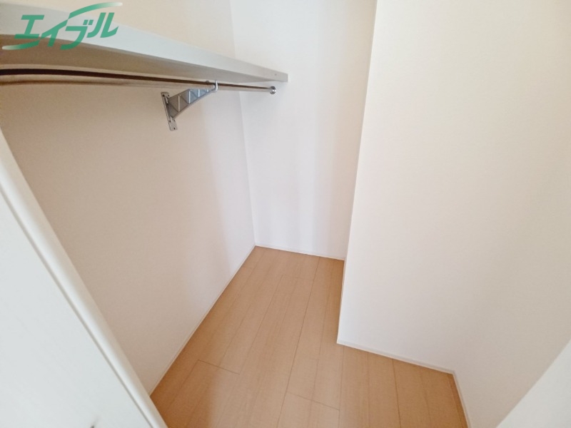 収納　別部屋参考写真です