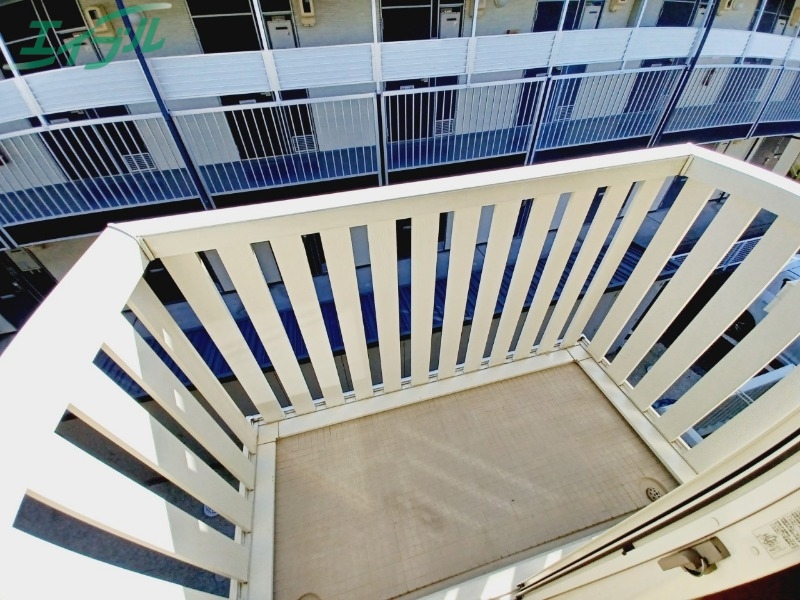 バルコニー　別部屋参考写真です