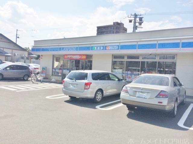 コンビニ　ローソン札幌二十四軒3条店（コンビニ）まで396m