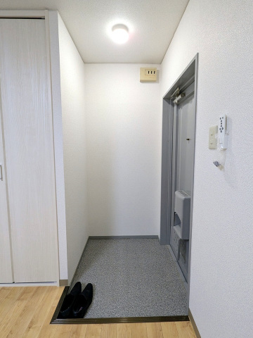 玄関　広々玄関