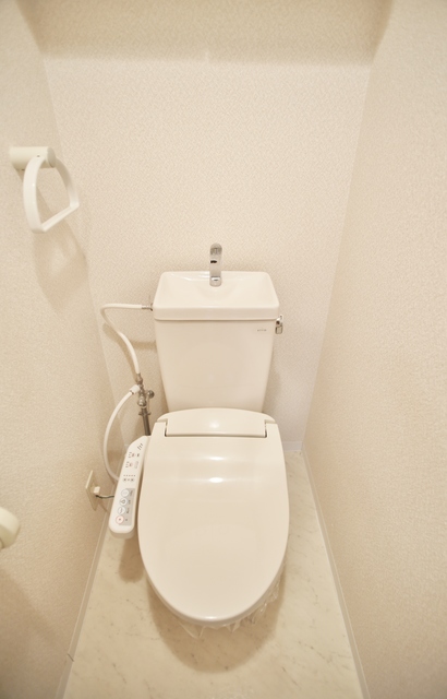 トイレ　清潔感のあるお手洗いです