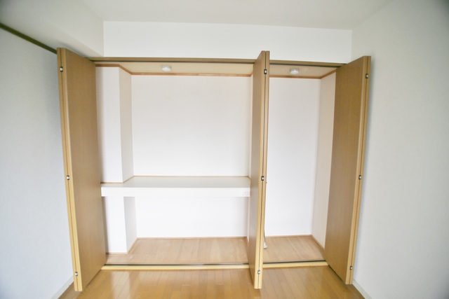 収納　洋室の収納スペースです