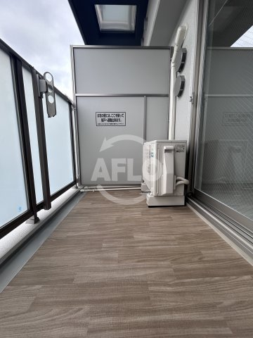 バルコニー　エスリード新大阪ザ・プレミアWEST　バルコニー