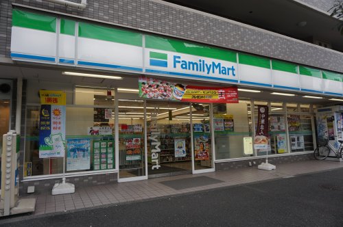 コンビニ　ファミリーマート横浜浅間町店（コンビニ）まで375m