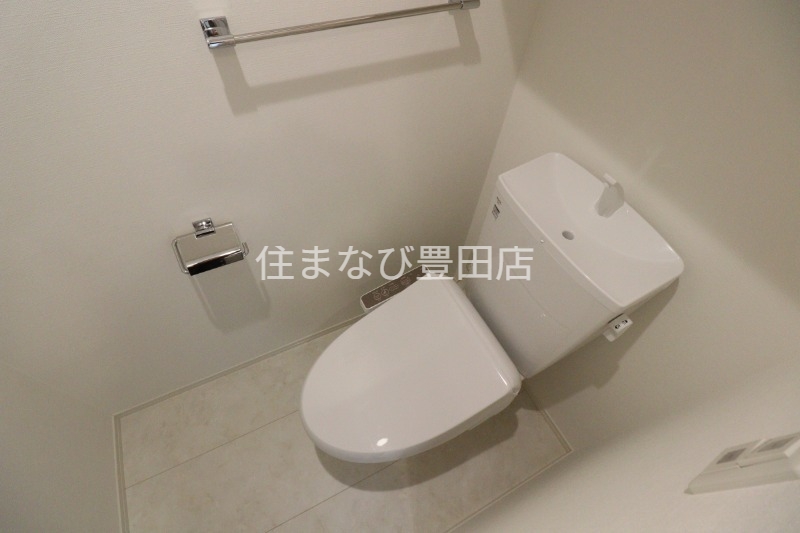 トイレ　同型完成モデル
