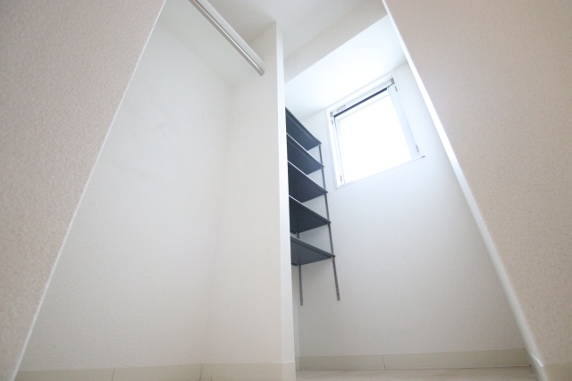 収納　同建物内別室の参考写真です。※現況優先